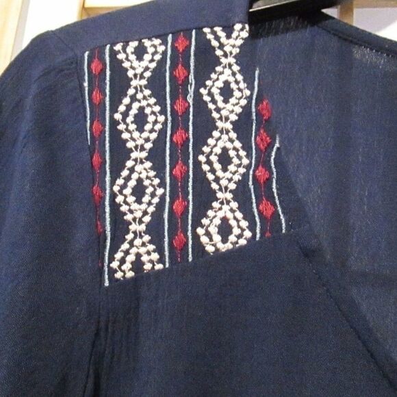 Maurices Peasant Boho Keyhole Aztec Print Blouse - Picture 3 of 7